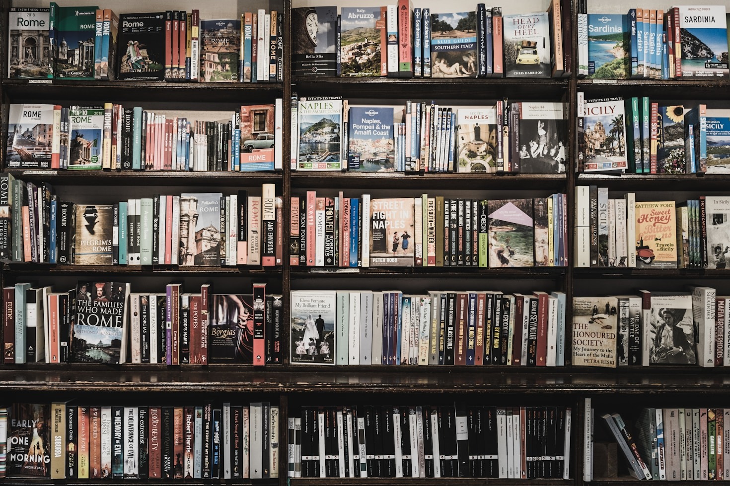 Crafting the Essence of Iconic Stories